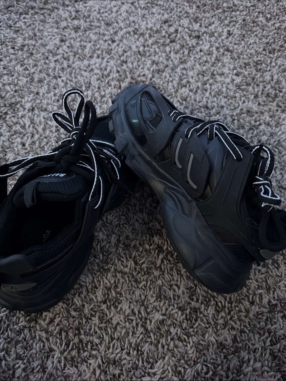 Balenciaga Kids Black Lace-Up Sneakers - Picture 3 of 3